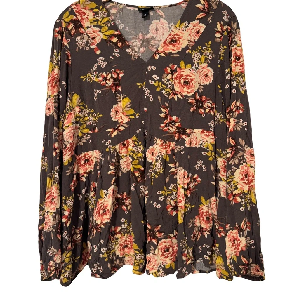 Torrid Babydoll Floral Peplum Blouse Charcoal Floral Boho Size 1x - Picture 4 of 8